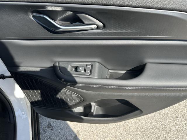 new 2025 Jeep Grand Cherokee car, priced at $35,982