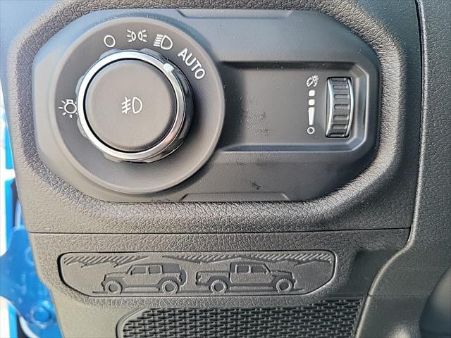new 2025 Jeep Wrangler car, priced at $44,632