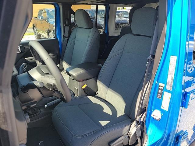 new 2025 Jeep Wrangler car, priced at $44,632