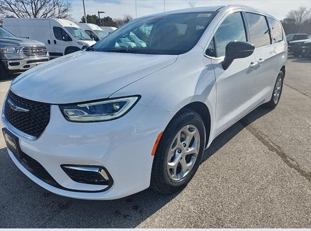 new 2024 Chrysler Pacifica car, priced at $43,994