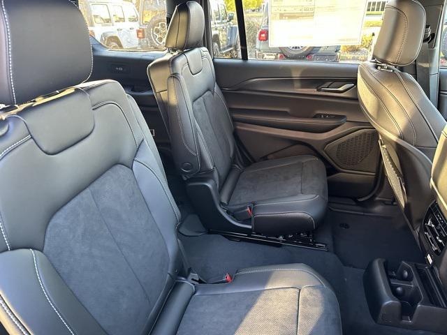 new 2025 Jeep Grand Cherokee L car, priced at $41,591