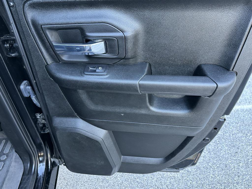 used 2022 Ram 1500 Classic car, priced at $33,401
