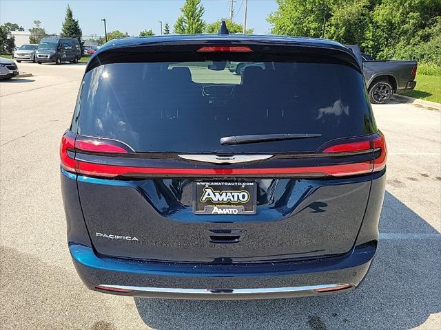new 2025 Chrysler Pacifica car, priced at $41,863