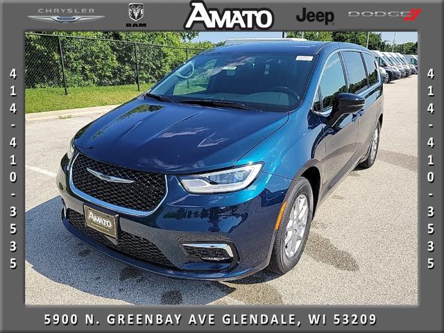 new 2025 Chrysler Pacifica car, priced at $41,863