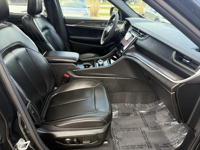 used 2024 Jeep Grand Cherokee car, priced at $39,967
