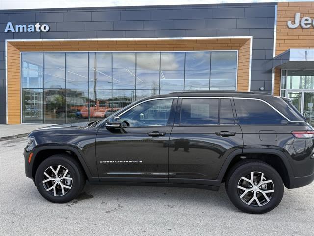 used 2024 Jeep Grand Cherokee car, priced at $39,967