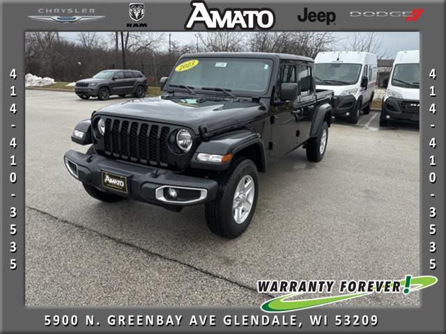 used 2023 Jeep Gladiator car, priced at $29,204