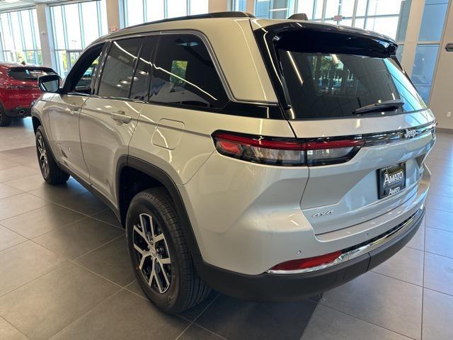 new 2025 Jeep Grand Cherokee car, priced at $50,105