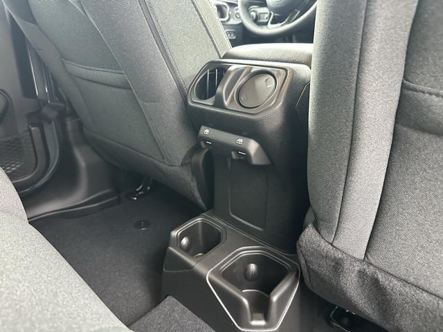 new 2025 Jeep Gladiator car, priced at $46,795