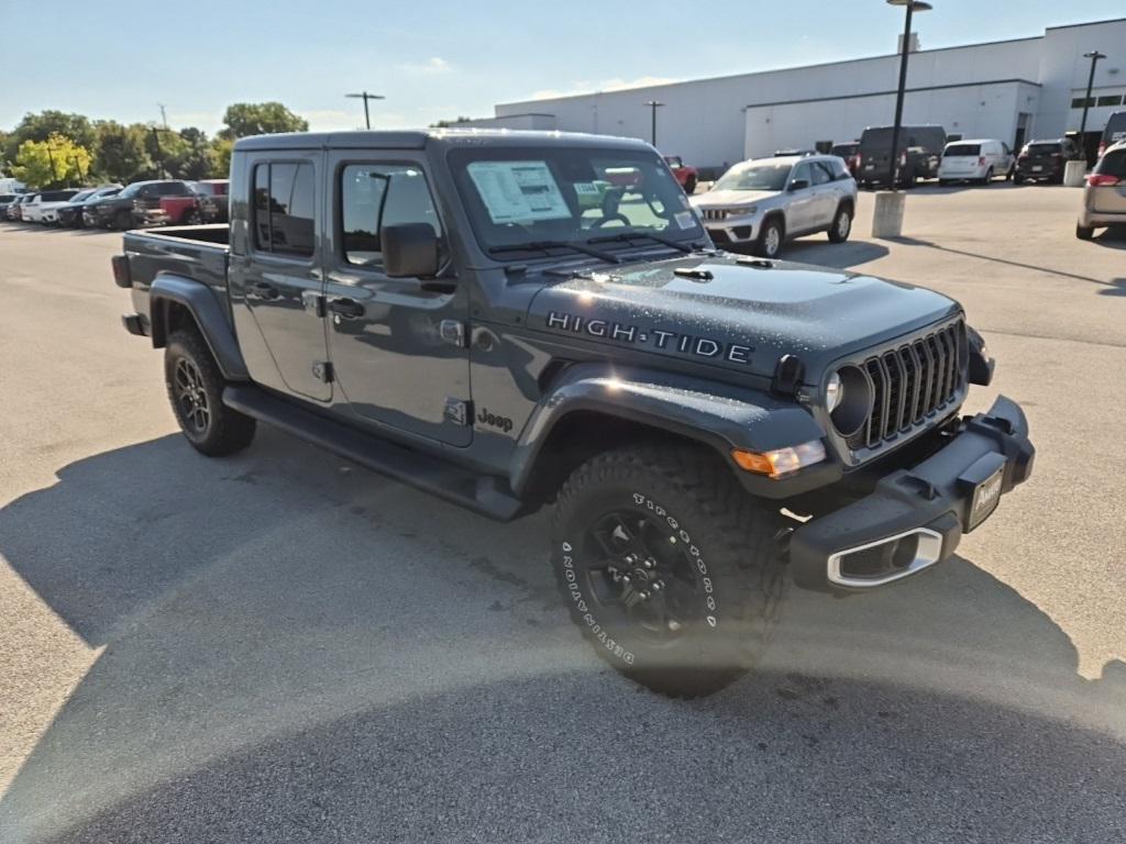 new 2025 Jeep Gladiator car, priced at $44,892