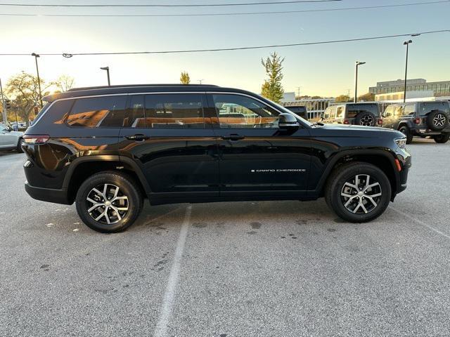 new 2025 Jeep Grand Cherokee L car, priced at $42,668