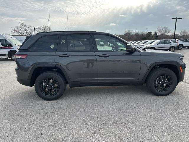 new 2025 Jeep Grand Cherokee car, priced at $40,615