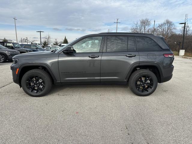 new 2025 Jeep Grand Cherokee car, priced at $40,615