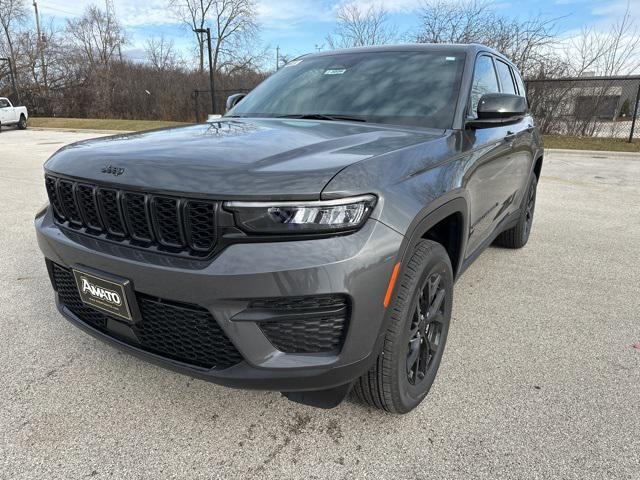 new 2025 Jeep Grand Cherokee car, priced at $40,615