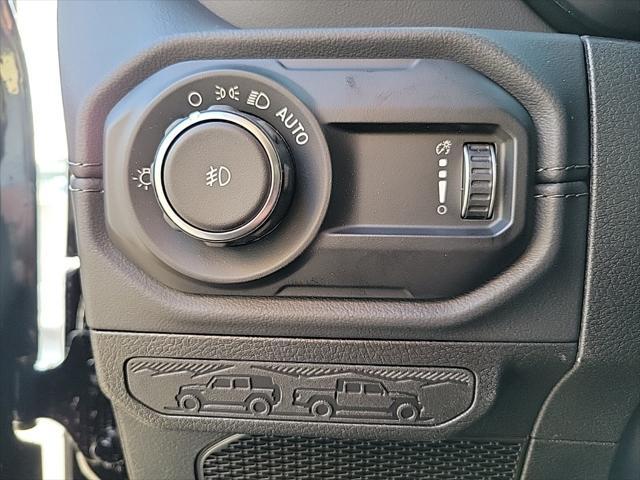 new 2025 Jeep Wrangler car, priced at $53,778