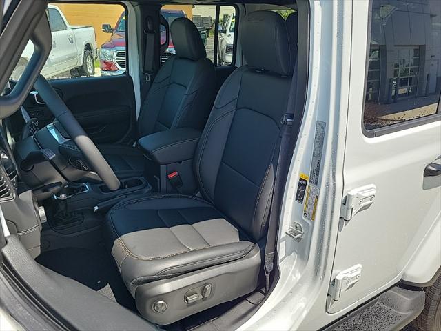 new 2025 Jeep Wrangler car, priced at $51,167
