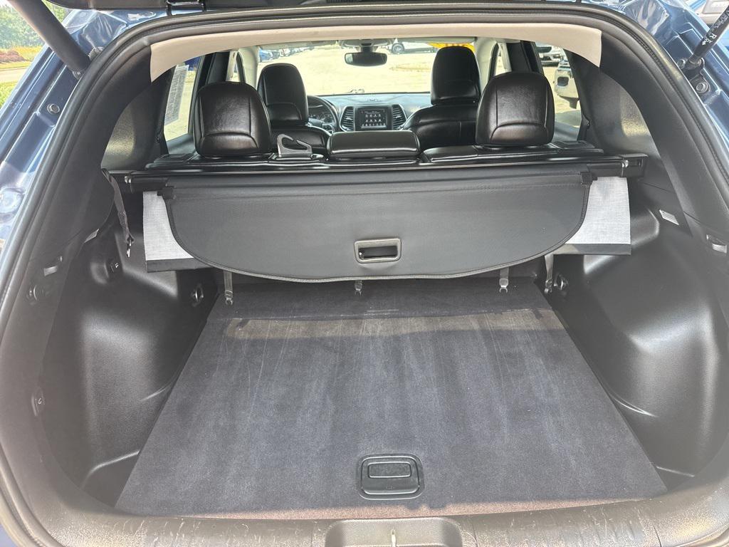 used 2019 Jeep Cherokee car, priced at $20,969