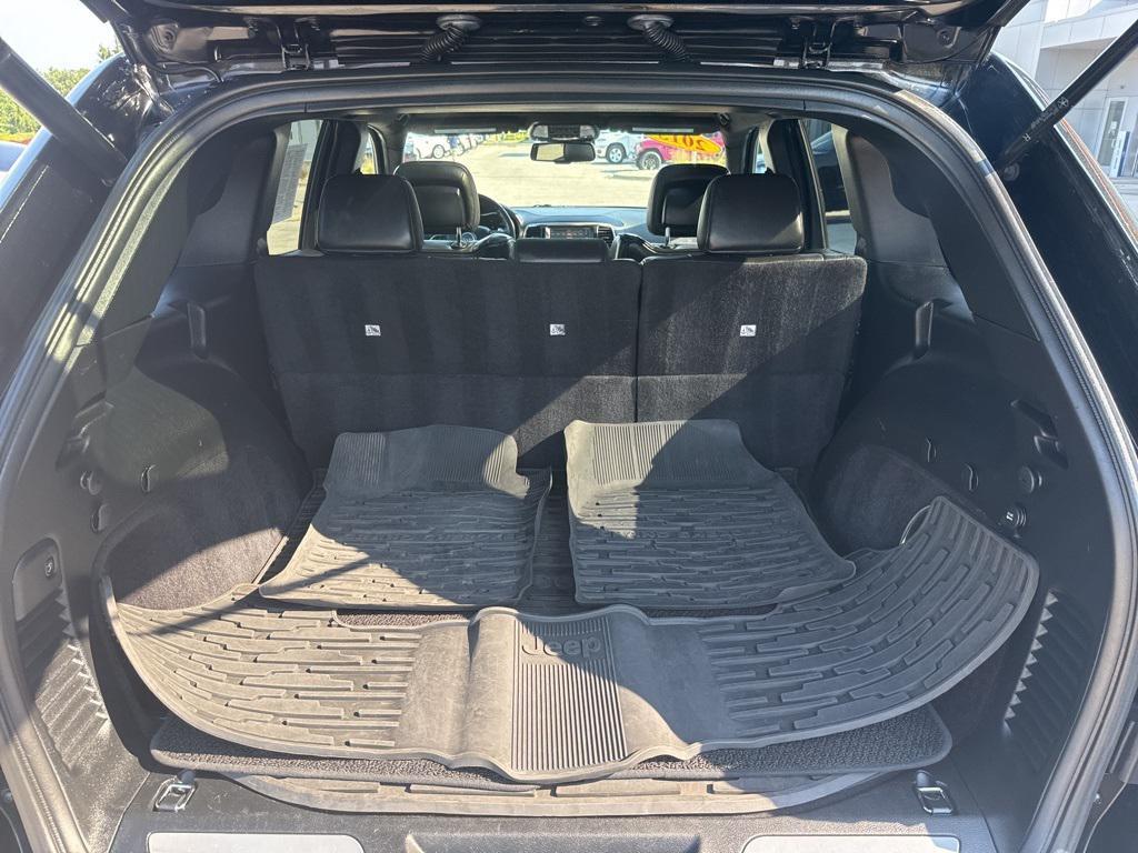 used 2015 Jeep Grand Cherokee car, priced at $13,905