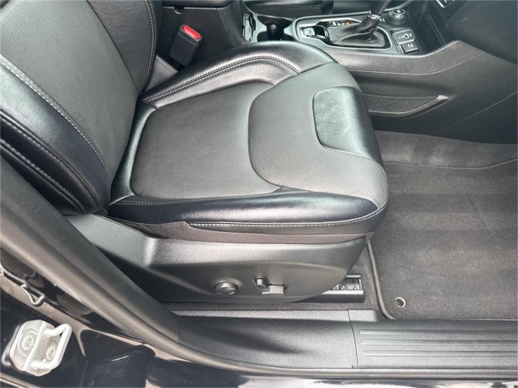 used 2022 Jeep Cherokee car, priced at $26,343