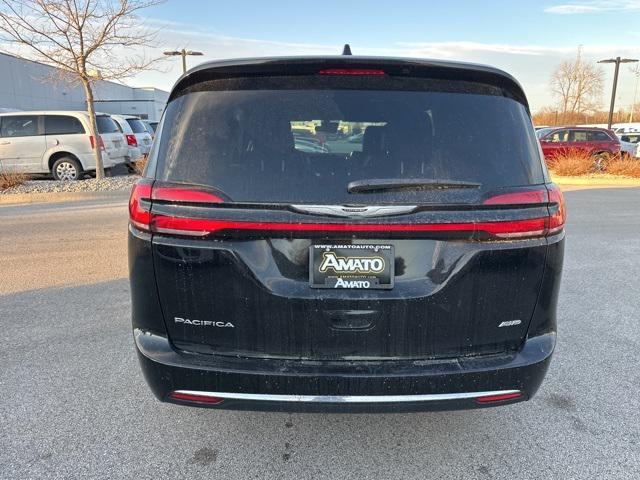 new 2025 Chrysler Pacifica car, priced at $43,329