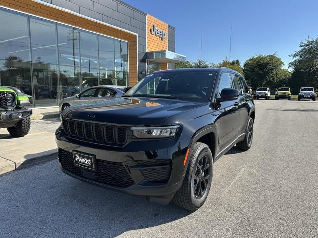 new 2025 Jeep Grand Cherokee car, priced at $39,999