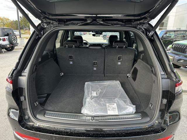 new 2025 Jeep Grand Cherokee car, priced at $61,115