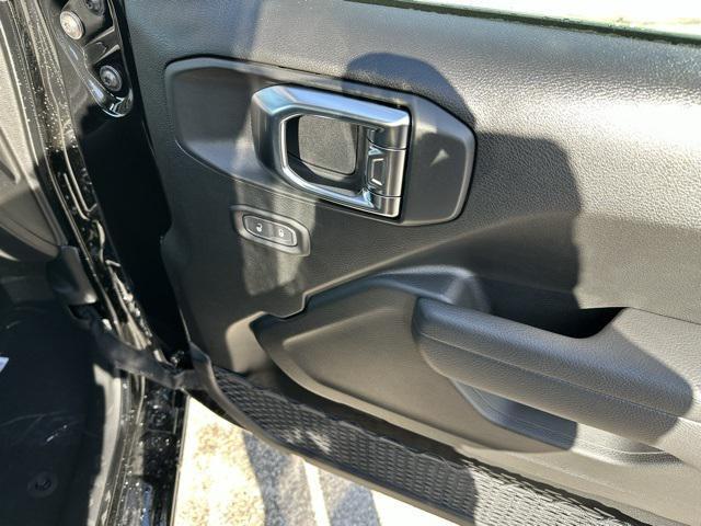 new 2026 Jeep Wrangler car, priced at $40,657