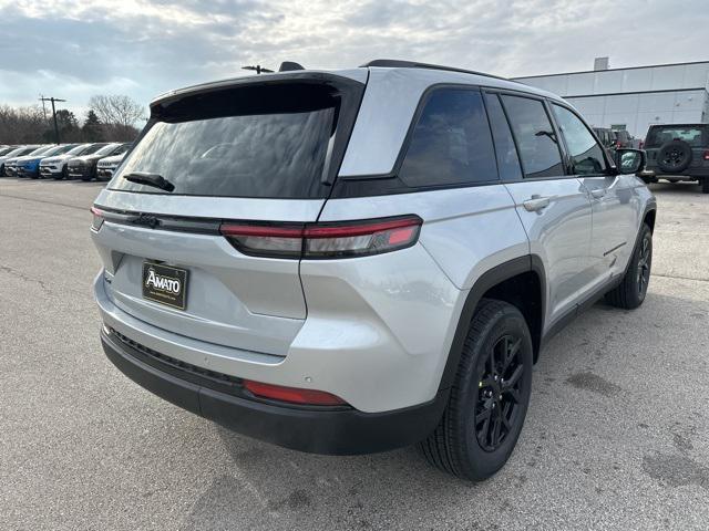 new 2025 Jeep Grand Cherokee car, priced at $42,777