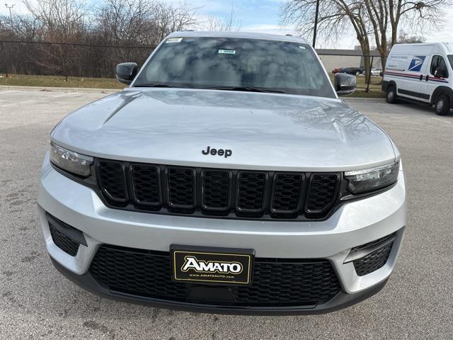 new 2025 Jeep Grand Cherokee car, priced at $42,777