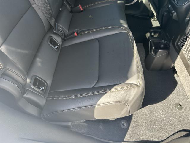 new 2025 Jeep Gladiator car, priced at $43,209