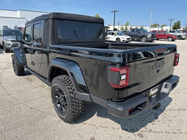 new 2024 Jeep Gladiator car, priced at $39,995