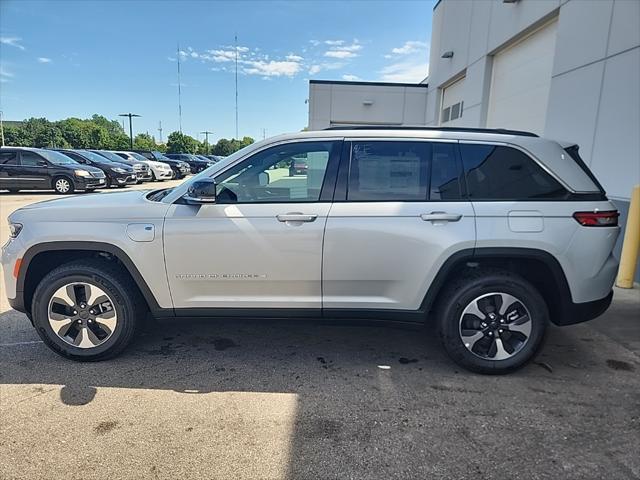 new 2024 Jeep Grand Cherokee car, priced at $46,026