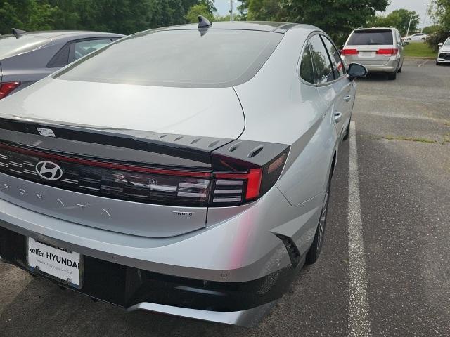 new 2025 Hyundai Sonata Hybrid car, priced at $36,197