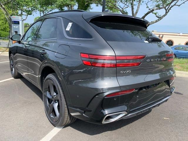 new 2026 Genesis GV70 car