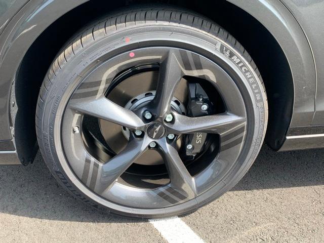 new 2026 Genesis GV70 car