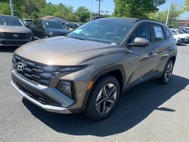 new 2025 Hyundai TUCSON Hybrid car, priced at $36,212
