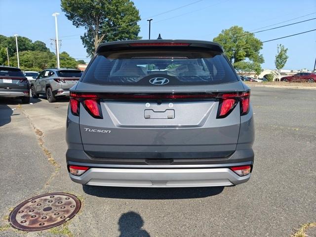 new 2025 Hyundai Tucson car, priced at $28,198