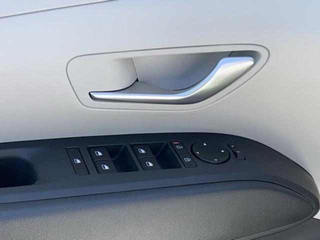 new 2025 Hyundai Tucson car, priced at $28,198