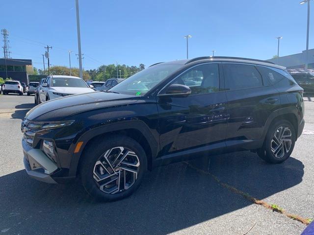 new 2025 Hyundai TUCSON Hybrid car, priced at $41,216