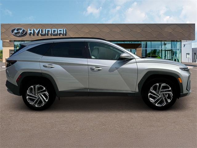 new 2025 Hyundai TUCSON Hybrid car, priced at $39,707