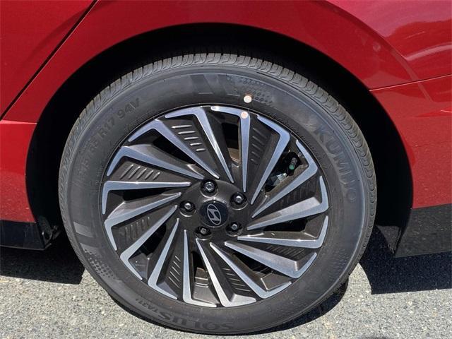 new 2024 Hyundai Sonata Hybrid car, priced at $30,480