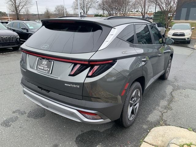 new 2025 Hyundai TUCSON Hybrid car, priced at $36,035