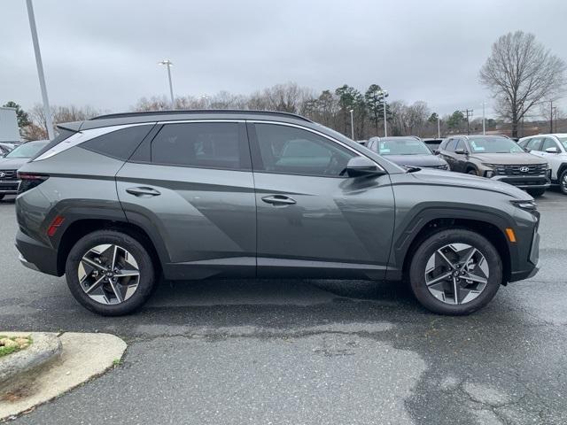 new 2025 Hyundai TUCSON Hybrid car, priced at $36,035