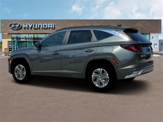 new 2025 Hyundai TUCSON Hybrid car, priced at $31,845