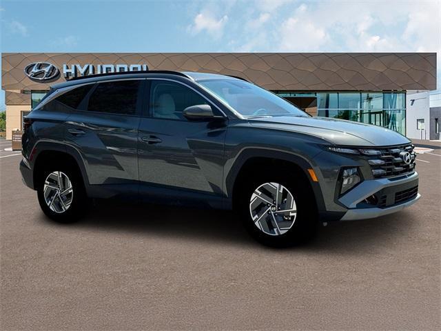 new 2025 Hyundai TUCSON Hybrid car, priced at $31,845