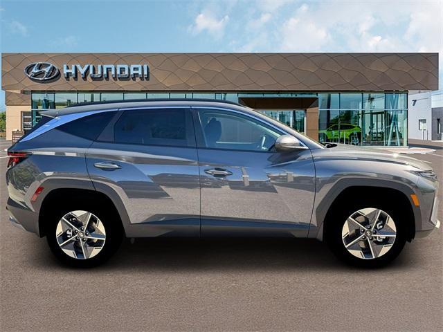 new 2026 Hyundai TUCSON Hybrid car, priced at $33,576
