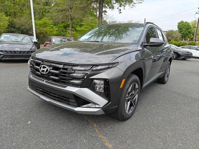 new 2025 Hyundai TUCSON Hybrid car, priced at $36,229