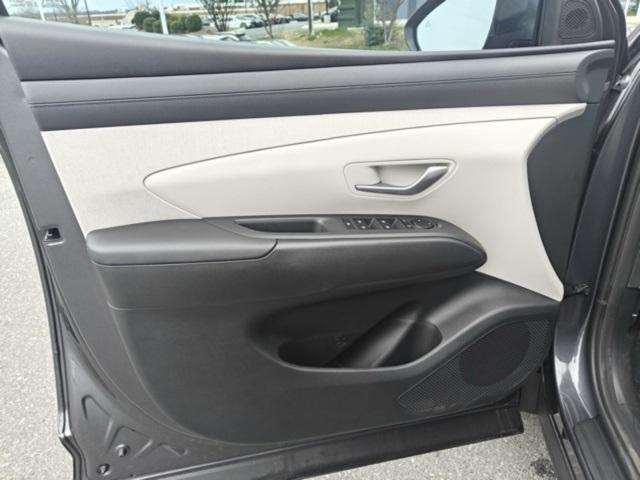 new 2025 Hyundai TUCSON Hybrid car, priced at $36,212
