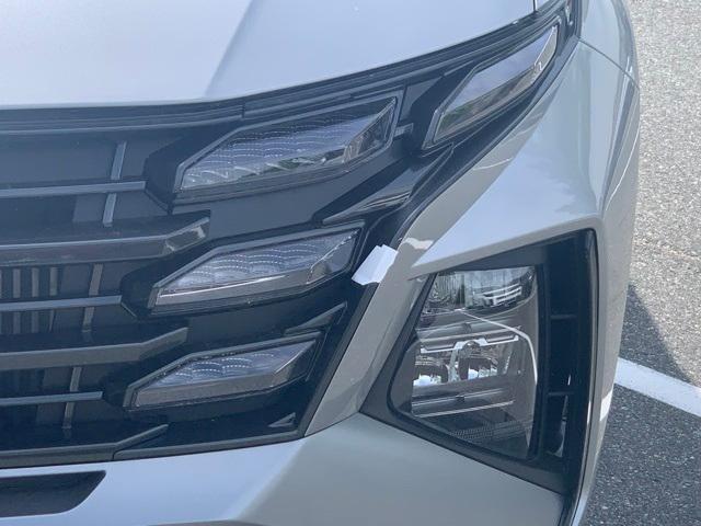 new 2025 Hyundai TUCSON Hybrid car, priced at $36,314