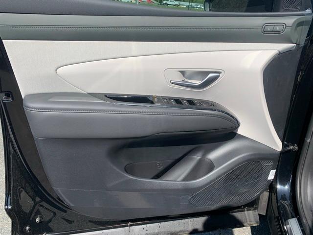 new 2025 Hyundai TUCSON Hybrid car, priced at $41,004